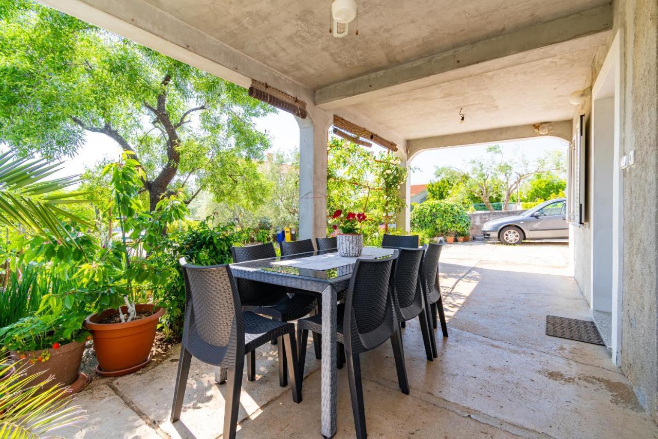 Apartments And Rooms With Parking Space Skrbcici, Krk - 21231 Экстерьер фото